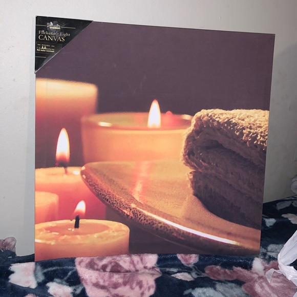 Canvas - Picture 1 of 1